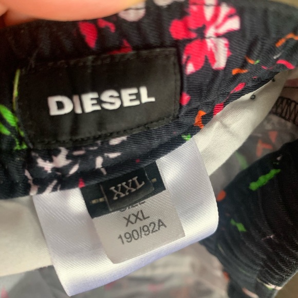 P-Toller Flower Shorts Diesel Men XXL. Waist 38-40. - Picture 6 of 7